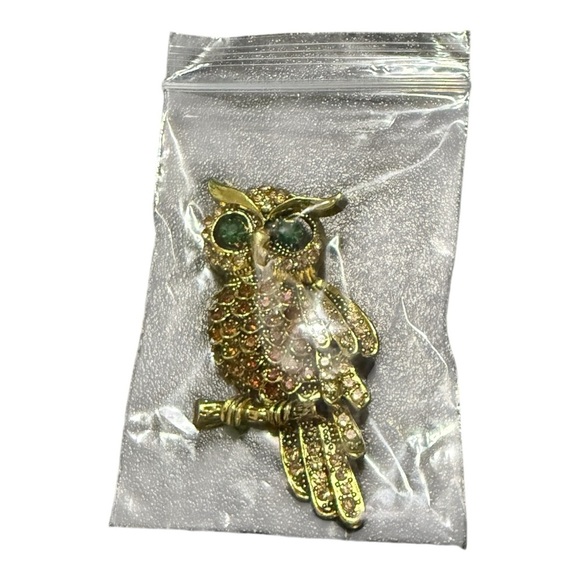 🍀 Charming Gold Owl Rhinestone Brooch - Picture 5 of 5